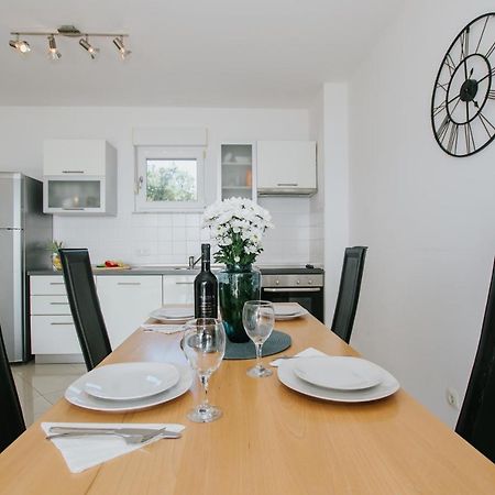 Apartman Sunny Apartment Trogir Exterior photo