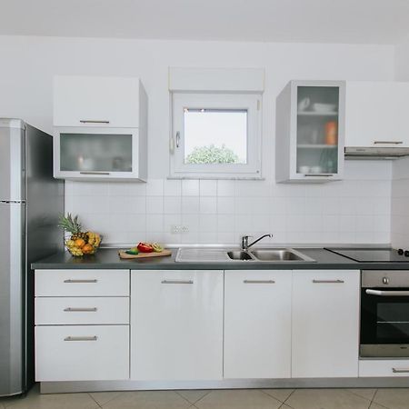 Apartman Sunny Apartment Trogir Exterior photo