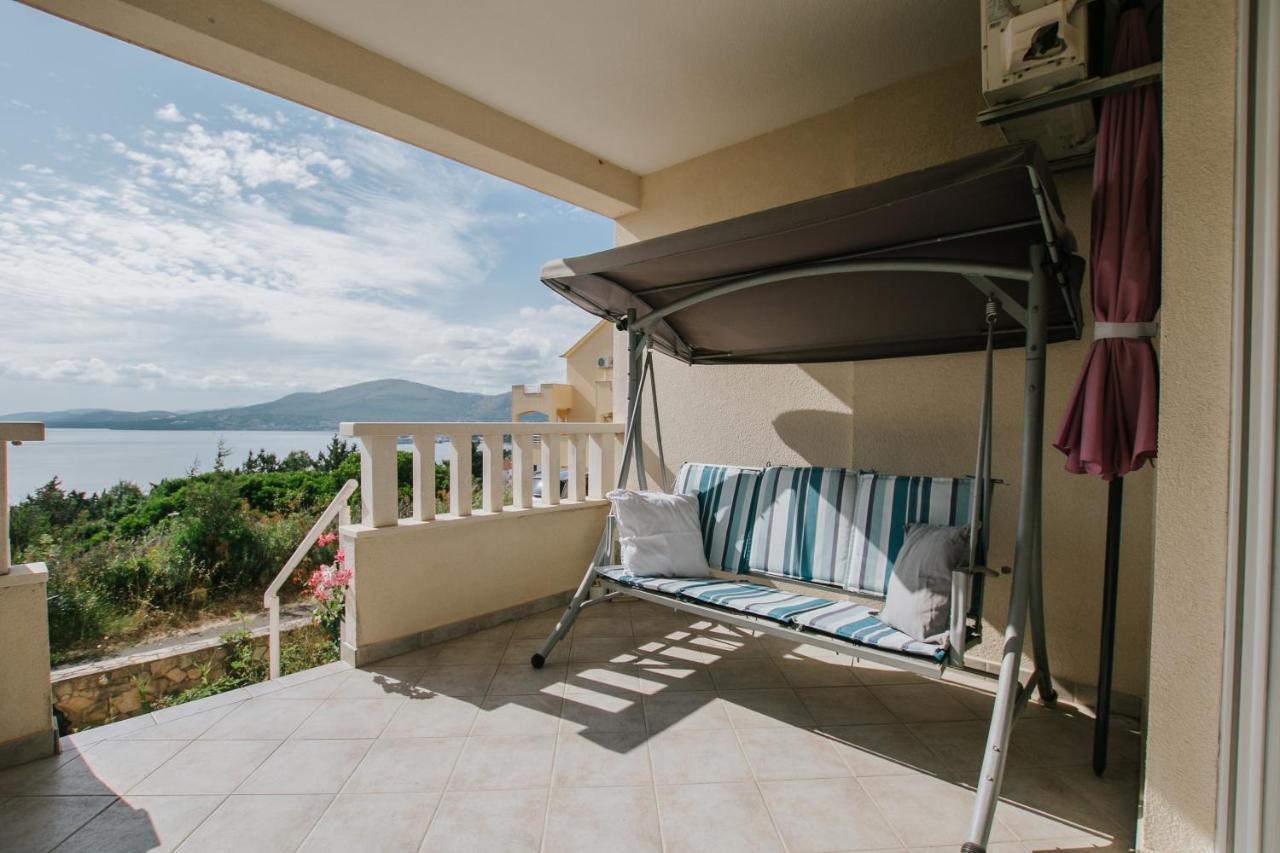 Apartman Sunny Apartment Trogir Exterior photo